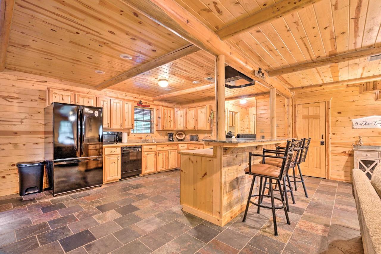 Broken Bow Retreat On 2 Acres With Hot Tub And Deck!别墅 外观 照片