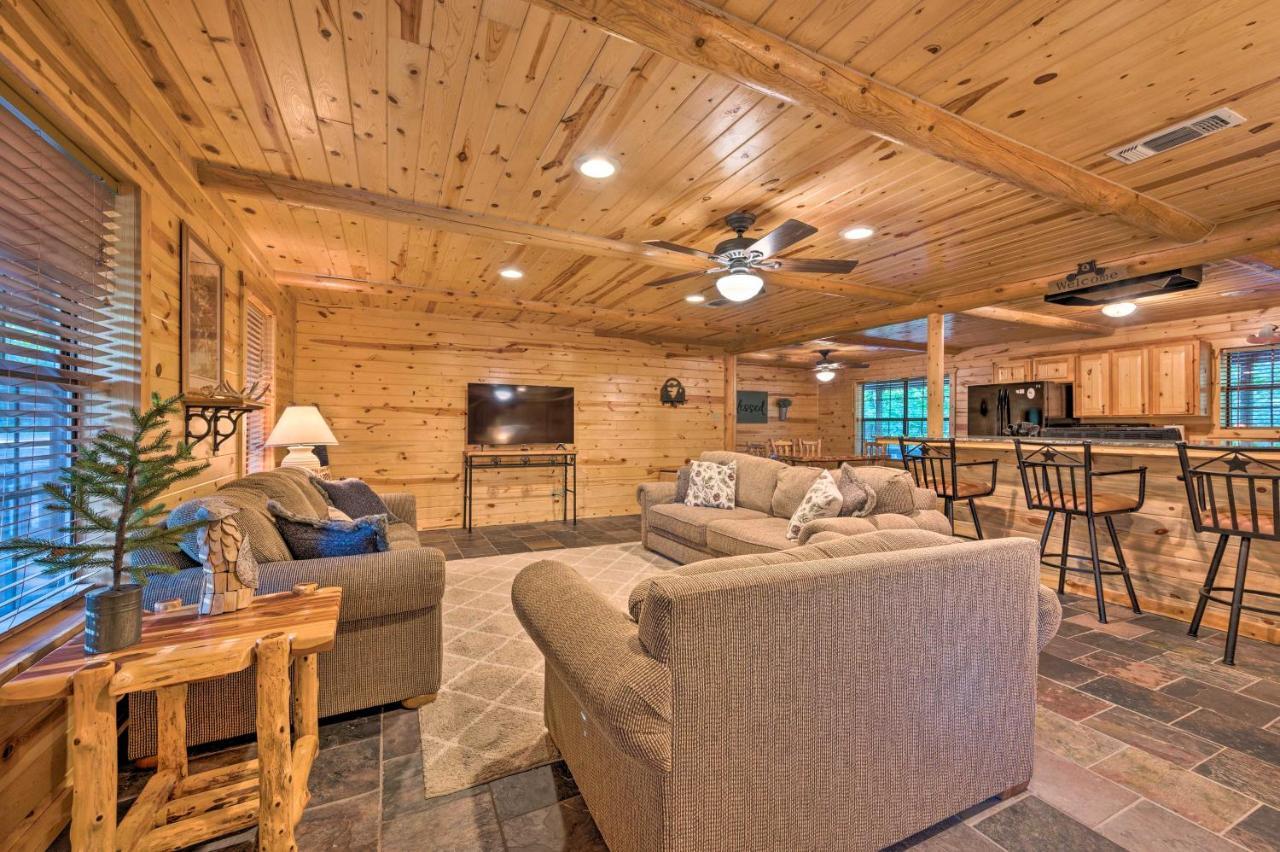 Broken Bow Retreat On 2 Acres With Hot Tub And Deck!别墅 外观 照片