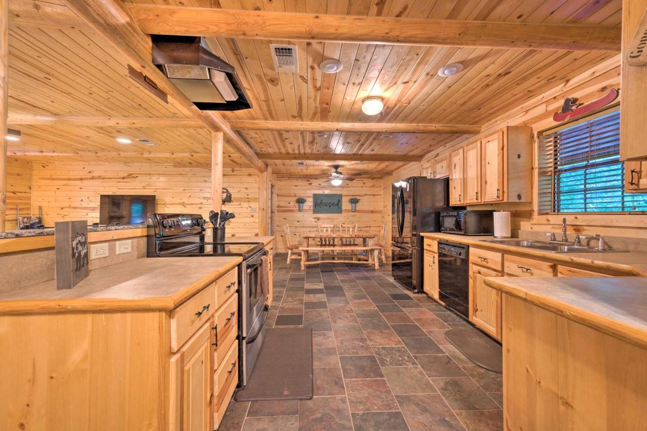 Broken Bow Retreat On 2 Acres With Hot Tub And Deck!别墅 外观 照片