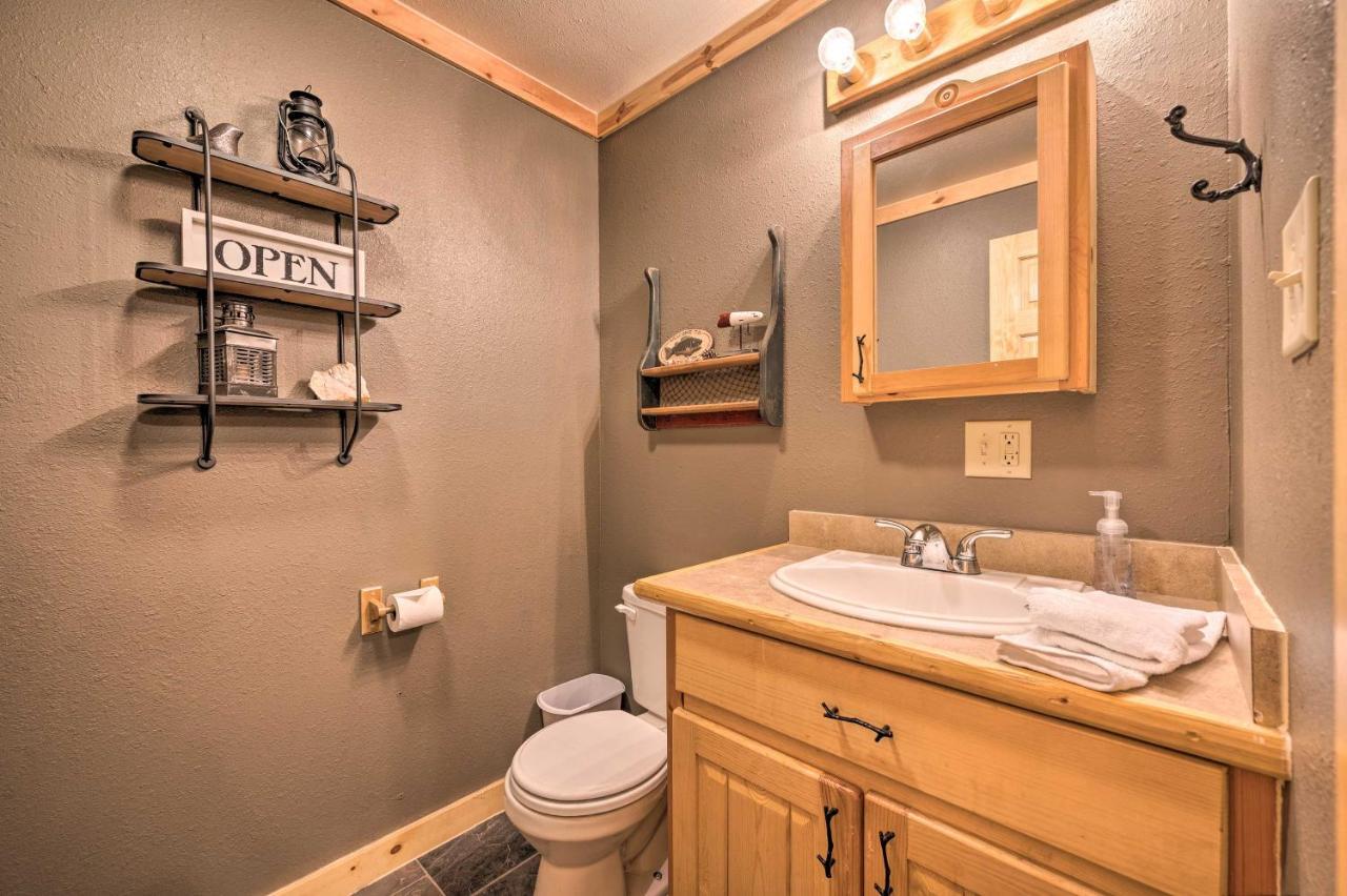 Broken Bow Retreat On 2 Acres With Hot Tub And Deck!别墅 外观 照片