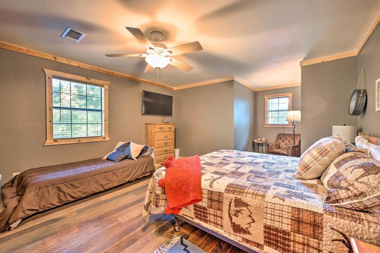 Broken Bow Retreat On 2 Acres With Hot Tub And Deck!别墅 外观 照片