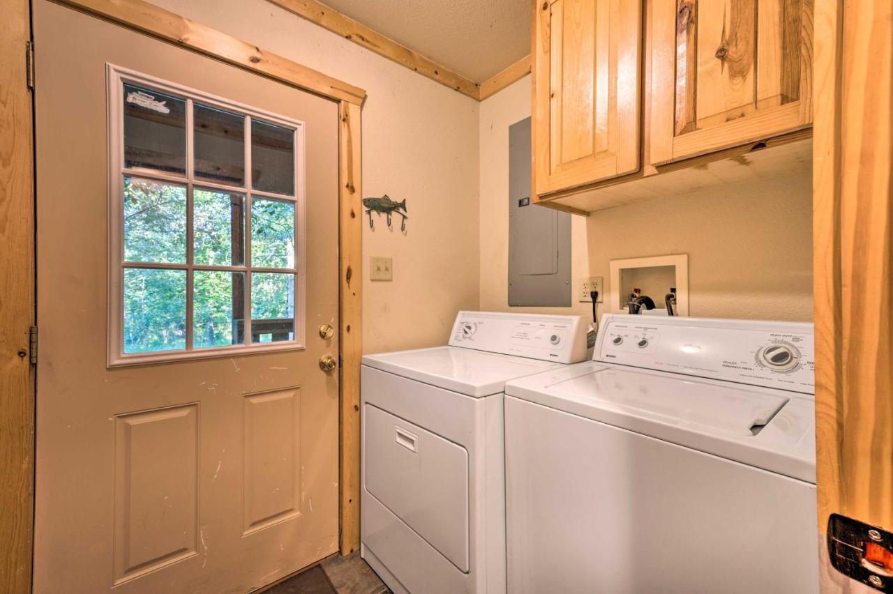 Broken Bow Retreat On 2 Acres With Hot Tub And Deck!别墅 外观 照片