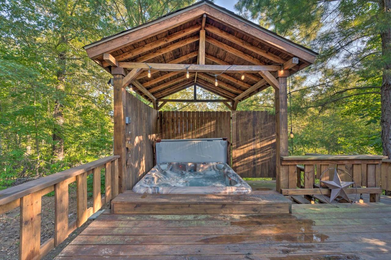 Broken Bow Retreat On 2 Acres With Hot Tub And Deck!别墅 外观 照片